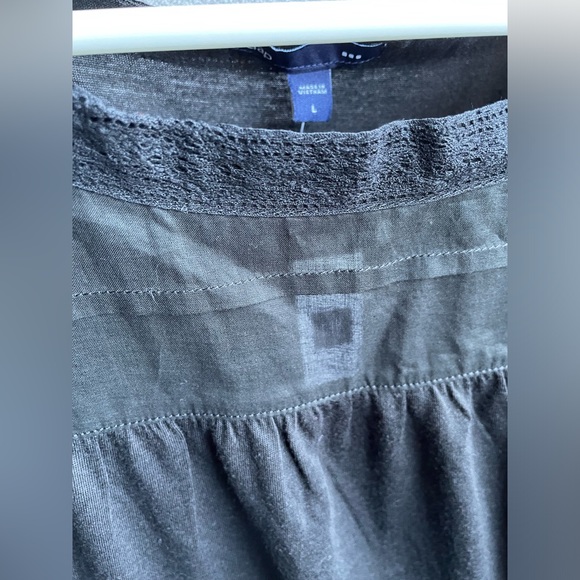 Sleeveless Top - Picture 6 of 6